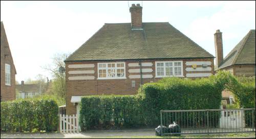 174-176 Falloden Way